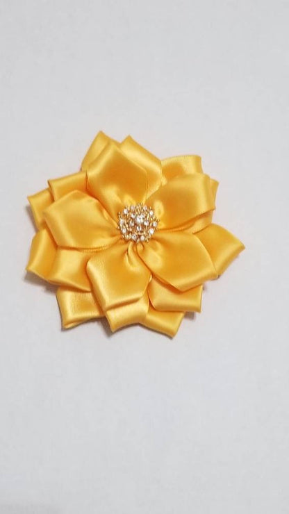 Golden corsage with detachable tail